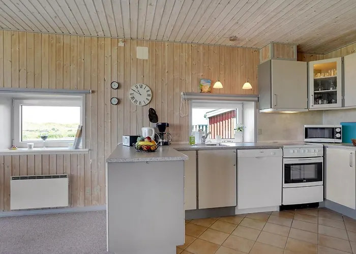 Helfrida - 350m From The Sea By Interhome