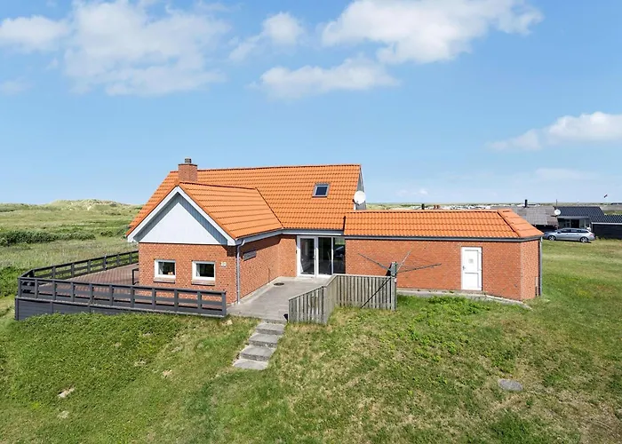 Holiday home Helfrida - 350m From The Sea By Interhome *